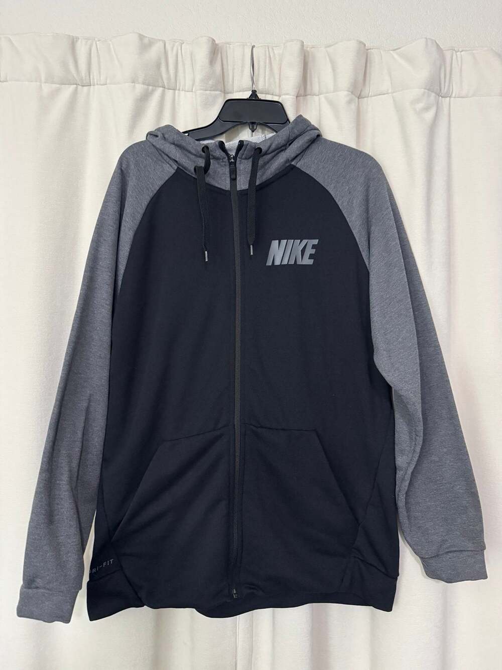 Nike Dri-FIT Full Zip Hoodie Large Black Gray Athletic Jacket